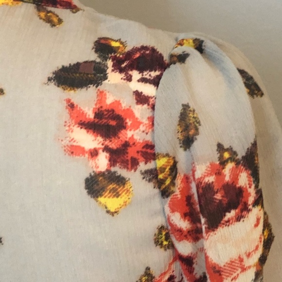 🌸3/$15 Princess Vera Wang Crepe Tunic - Picture 9 of 10